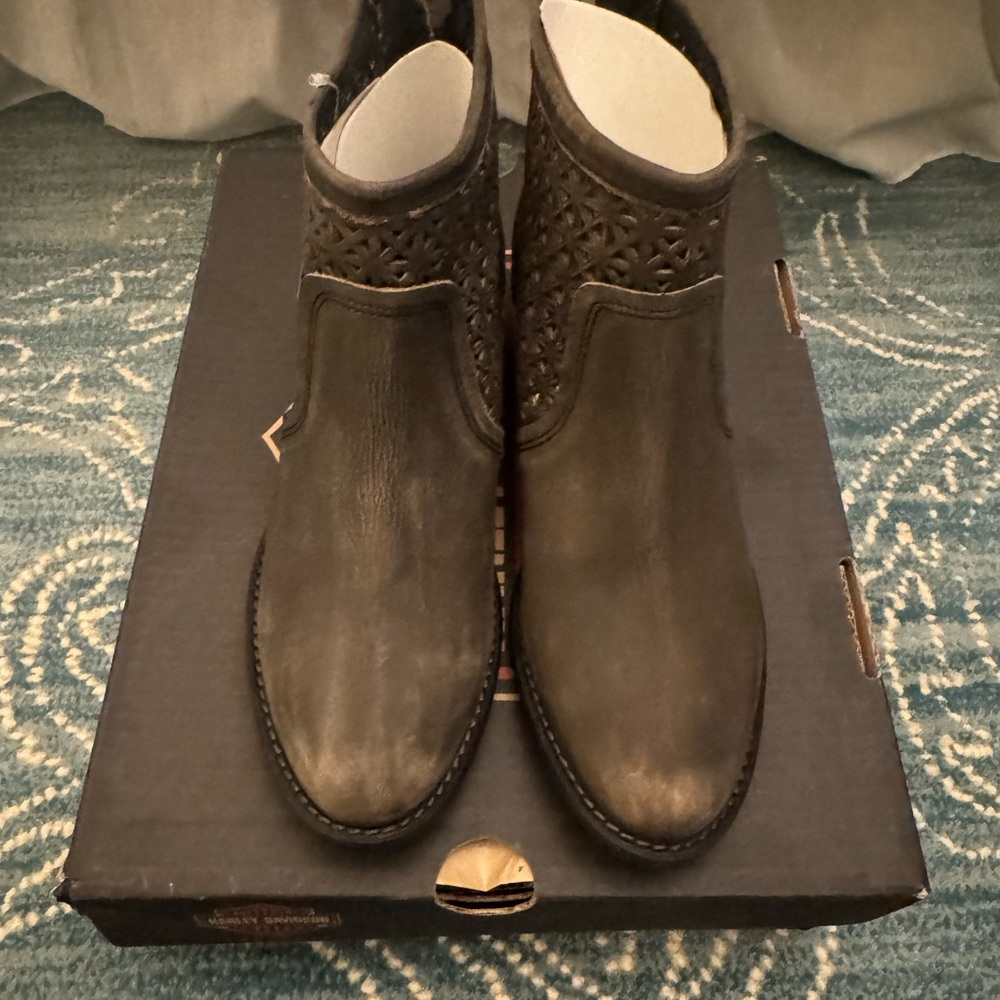 BNIB - Harley Davidson Liam Women’s Leather Boots size 10